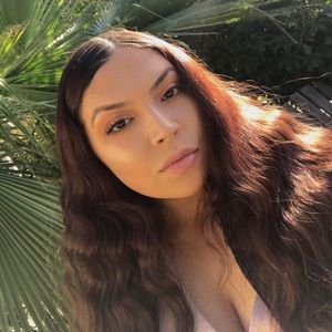 Meet your Posher, Priscilla